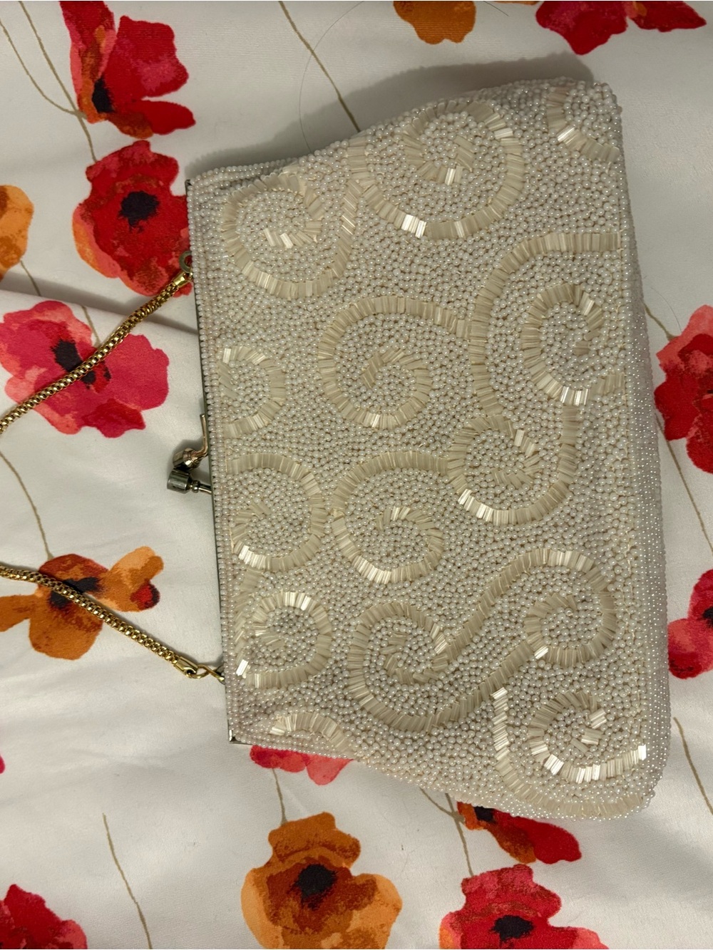 Elegant Ivory Beaded Evening Clutch with Chain
